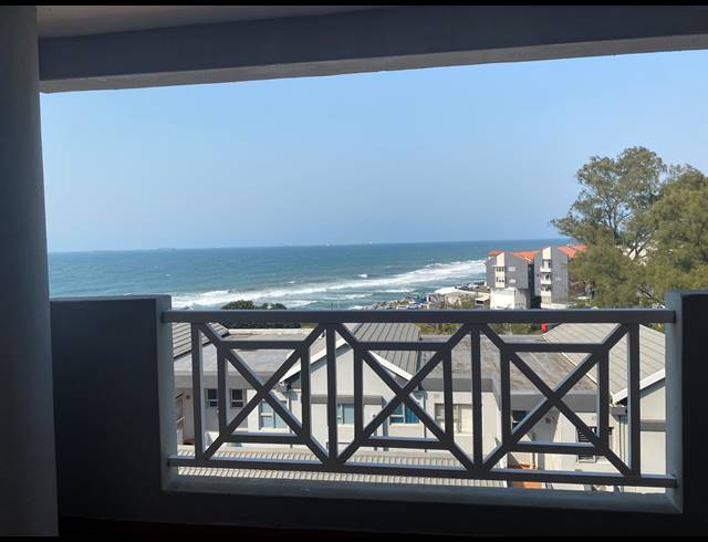 2 BEDROOM APARTMENT FOR SALE IN NEWSEL BEACH